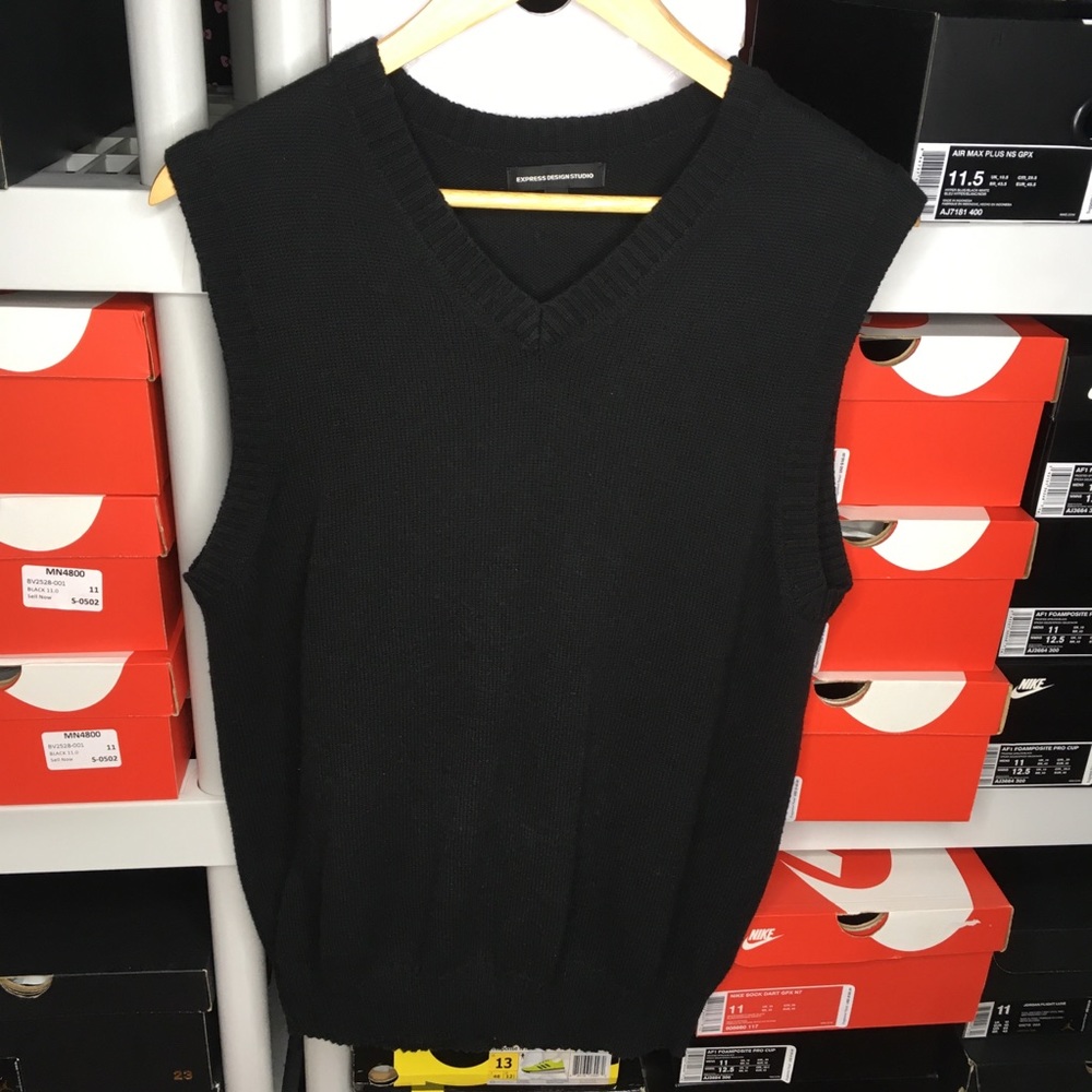 Express design studio sweater vest men M black